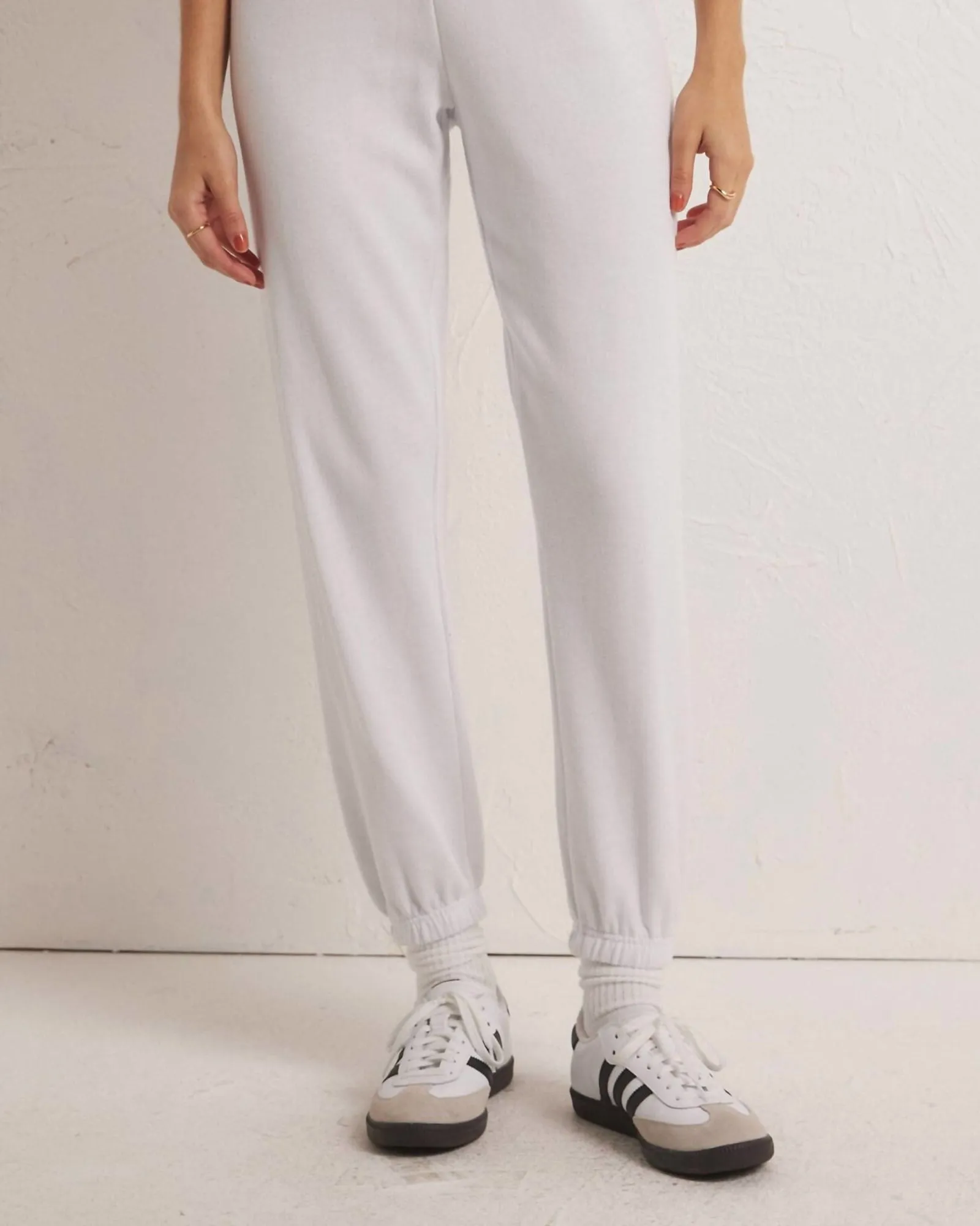 Boys Classic Gym Jogger in White | White