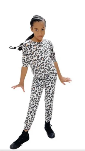 Kids Leopard Lounge Set - Pullover & Joggers